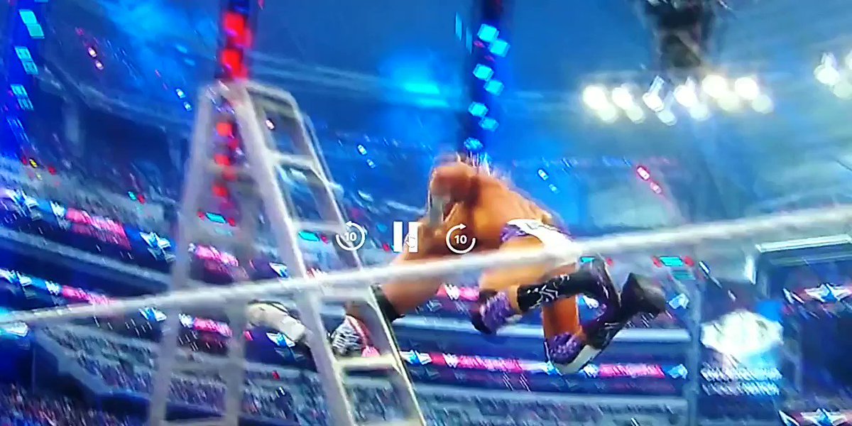 Watching the Intercontinental championship match at #wrestlemania32
@TheMattCardona @HEELZiggler https://t.co/vvUNwNw6Y0