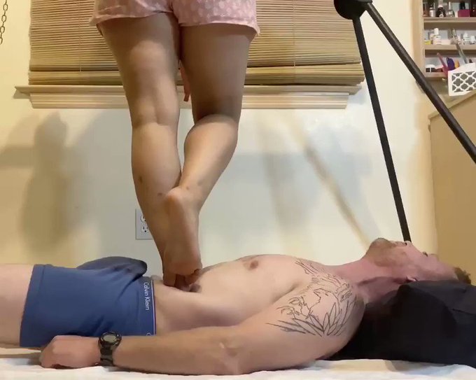 Warm up trample https://t.co/wfa7q4CZzG https://t.co/a3rKFXLsrU<a href="/tag/thatswuzup"class="tags"><span>#thatswuzup</span></a>