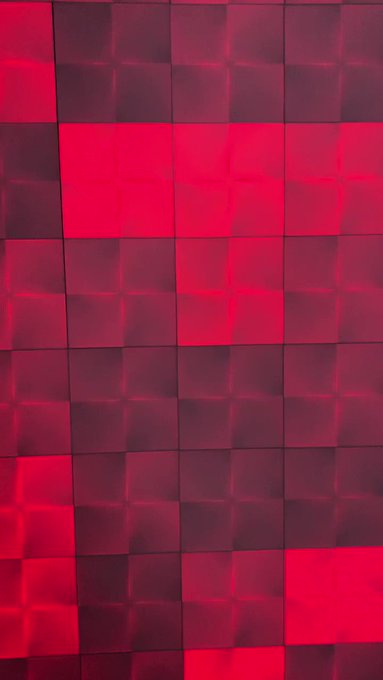 Let’s play TRON https://t.co/V7o0bjtBR3. Live now on @Twitch https://t.co/q8fzYzq9Ni