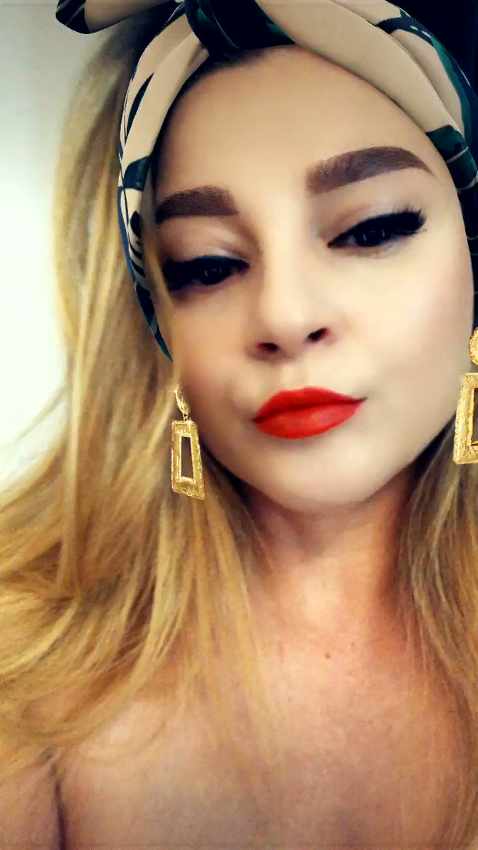 Model - MissBlonde niceass