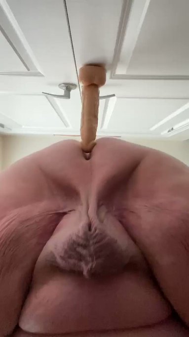 Good morning! Go check out my video of me taking the 11inch dildo! #superchub #chub #chubby #fatass https://t<a href="/tag/fatass"class="tags"><span>#fatass</span></a><a href="/tag/chubby"class="tags"><span>#chubby</span></a><a href="/tag/chub"class="tags"><span>#chub</span></a><a href="/tag/superchub"class="tags"><span>#superchub</span></a>