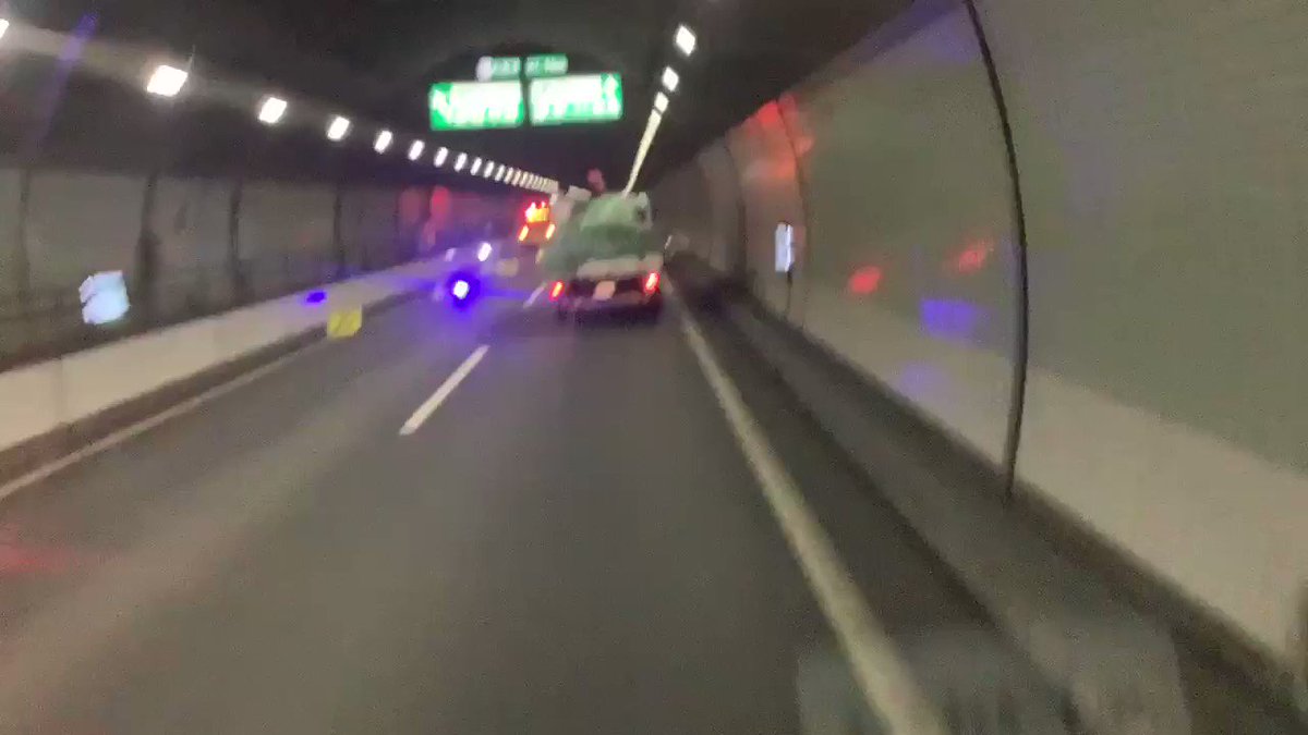 圏央道内回り八王子付近事故?トラックドライバー 長距離ドライバー https//t.co/Lo8CmJr4xg
