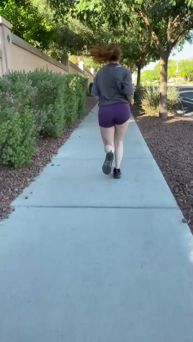 I think running is making my butt & thighs ever thicker. https://t.co/AEXS2fRVMe