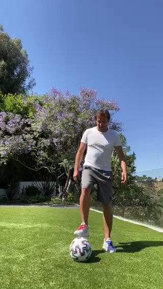 Siamo fieri di avere al nostro fianco @delpieroale che con la #AlessandroDelPieroChallenge supporta @SaveChildrenIT e #MakingChildLabourHistory nella lotta contro il lavoro minorile. Alex conferma di essere un campione di solidarietร !
#NoChildLabourDay https://t.co/Nx0JzrIq2B