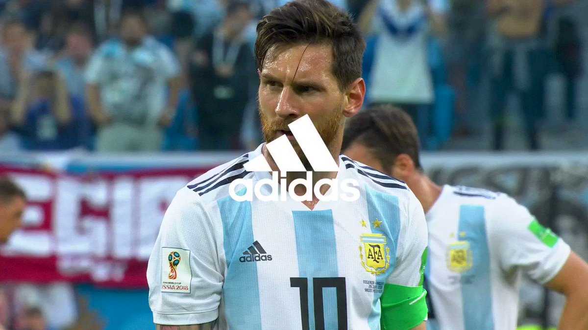 βThe greatest gift of all is to create joy for others" - As the game returns, Leo Messi reflects on what football means to him.
Watch the full film on https://t.co/RX3DB5qTYU https://t.co/GyZSDUpOOF
