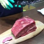 黒曜石で分厚い肉は切れるのか？!昔の人は凄い!
