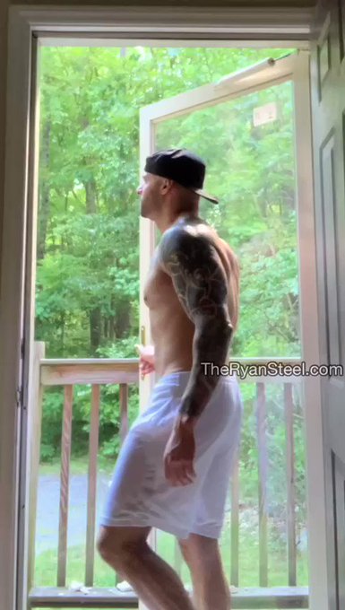 WOW?@THERYANSTEEL????THE BIGGEST COCK EVER! ??
.
Enjoy him now to watch his 10 inch?
?? https://t.co/o0ZNtNjqQH