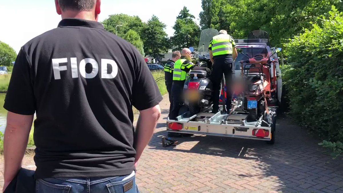 5 aanhoudingen in onderzoek door @FIOD en @POL_DenHaag naar #witwassen criminele gelden.