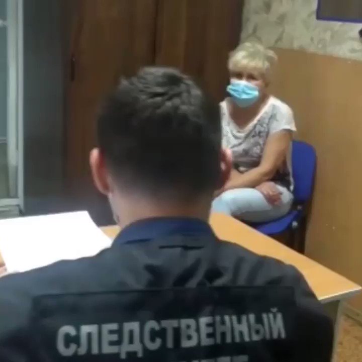 Допрос жены. Допрос ребенка. Мать избила трехлетнего ребенка. В Красноярске женщина избила ребенка в лифте.