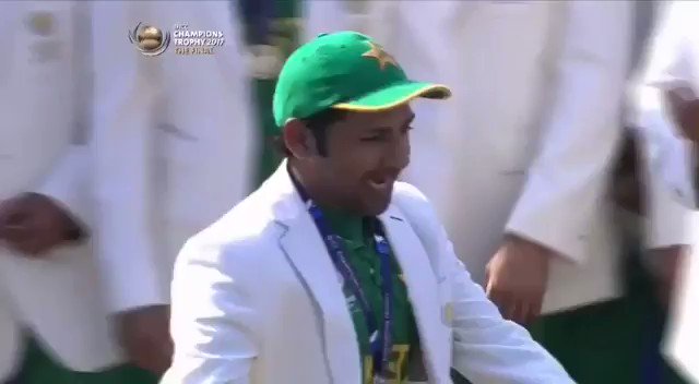 سرفراز تم ہمیشہ سرفراز رہو 🏏🏏🏏
چمپئینز ٹرافی جیت پر پاکستانیوں کی دل جیت لئے 🇵🇰🇵🇰🇵🇰
@SarfarazA_54
@ICC
#iccChampionstrophy https://t.co/9sOgWNMdjw