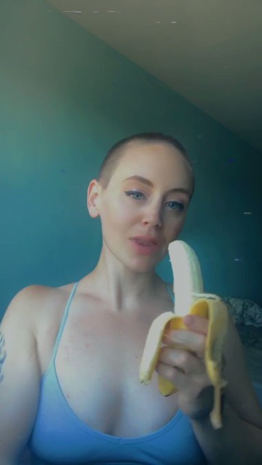 Piña’s pics and videos