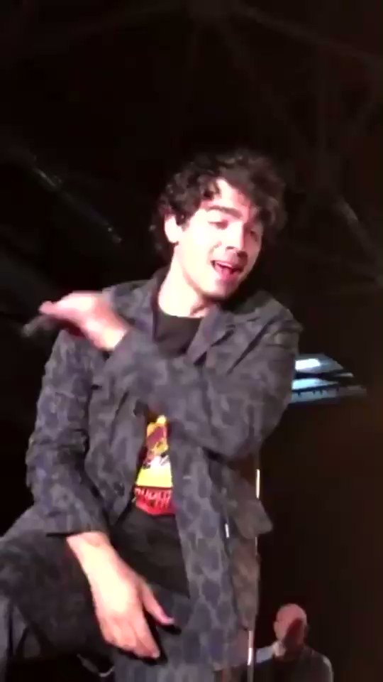 Bryce hall is stupid. everyone wish joe jonas a happy birthday under this message!
 