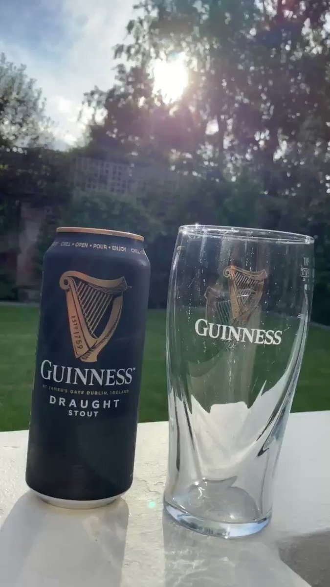 The only time it's excusable to block out the summer sun is while you're pouring Guinness.
Frothy but a fine film @englishbeergent #ShareYourPour 👏