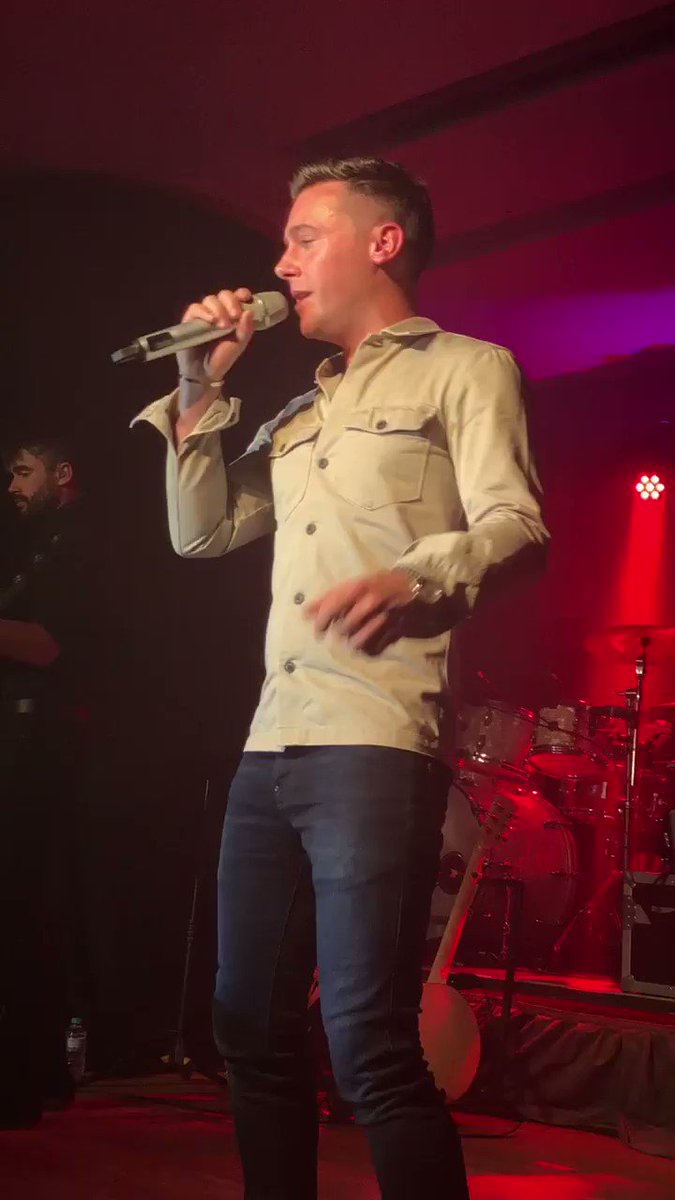 Only one week left to vote for our favourite U.K. Country Artist of the year so if you haven’t voted yet would all @iamNATHANCARTER fans head on over to the @ukcountryradio website and vote for the talented Nathan Carter. https://t.co/MDm27rMhST