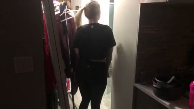 I love my customers. Just sold: Young cute girl pees in toilet and wipes her wet pussy : https://t.co/UZm2lXnyTn