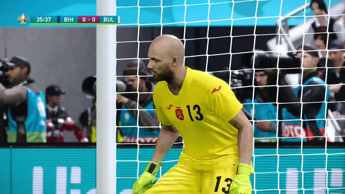 Got a set piece that needs to be converted?
@Miralem_Pjanic is up for the job @EURO2020 ๐ #eFootballPES2020 https://t.co/GvEGs0PxBU