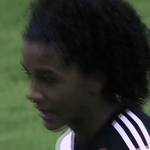 Un immenso grazie al nostro club e a chi lo rappresenta. La Juventus ha saputo confermare con il suo impegno costante quanto crediamo nella crescita di questa parte del calcio. La perseveranza e il sacrificio nel lavoro ci premiano anche quest'anno, difficile per il nostro https://t.co/8L9y2lTO0X