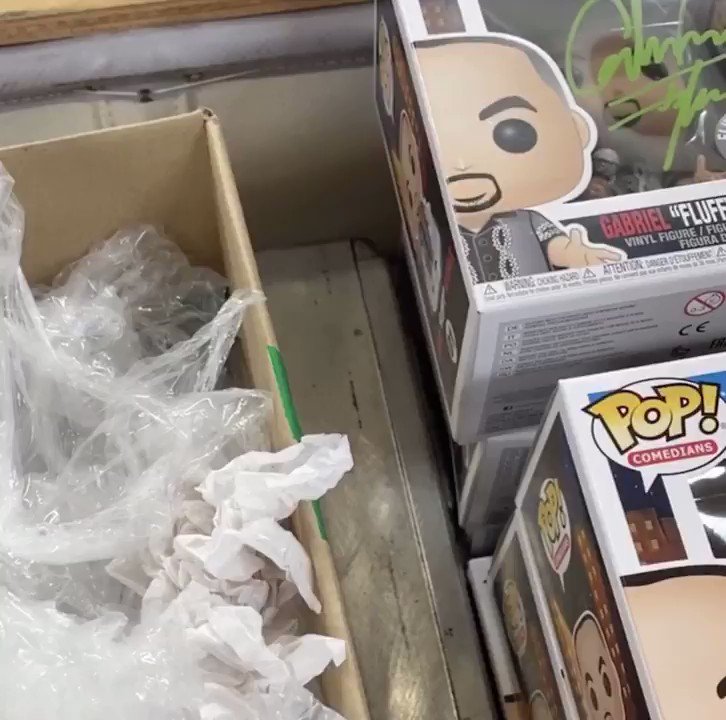 RT 4 ur chance to WIN a signed #FluffyFunkoPOP from https://t.co/Anmui7TJv3 😁 https://t.co/mMxAbgAlPA