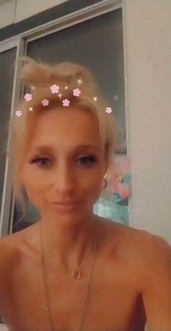 I missed you guys 😍😘😻 https://t.co/nXacgCy9P1