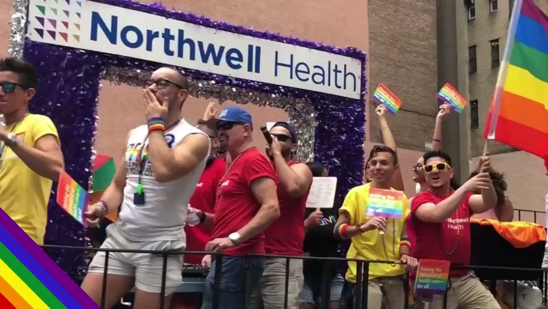 🗓️ On this day last year, we were dancing on floats, waving our flags and chanting in celebration of the #LGBTQIA community at @NYCPride. #PRIDE2020 looks different this year, but the love and support will always prevail. ❤️ 🧡 💛 💚 💙 💜 @FriedmanTrans https://t.co/O37a363s0q