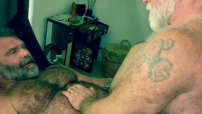 Grandpa’s fucking Daddy’s raw ass. See more at https://t.co/jV2bQ5Pxqb #hairybears #kinkydad #hairydaddy