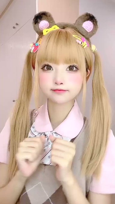 コスプレイヤー小柔SeeUのTwitter動画3