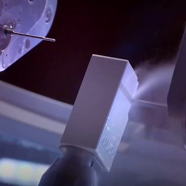 Your dentist could now make a new crown for your tooth in 4-12 minutes! 🦷
🎥 @InTheKnow
@Victoryabro @HealthcareLdr @Droit_IA @mvollmer1 @sminaev2015 @mdrechsler @Nicochan33 @yaanurag @DrHugue @silentseawolf @andresvilarino @ingridcapuni @quasagroup
#healthcare #Medical https://t.co/gvonTl7RC2