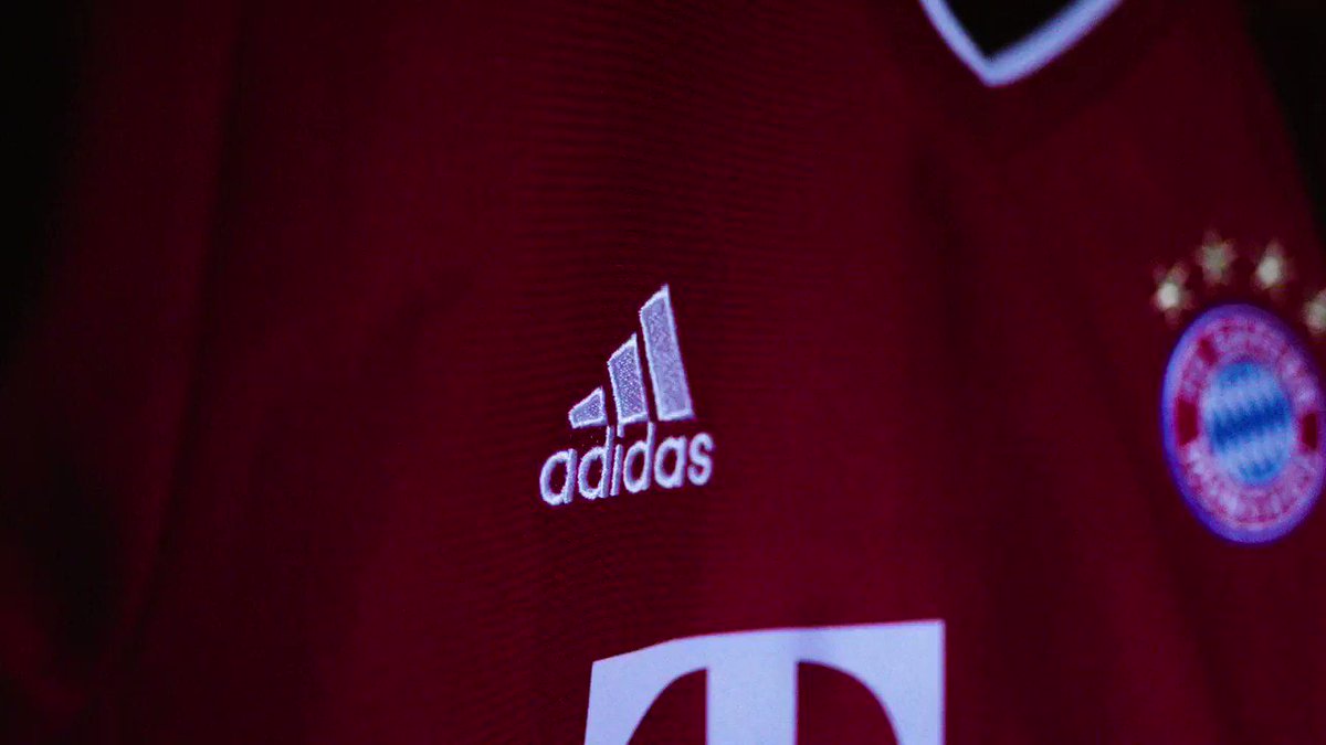 All set for greatness.
Thereβs a new number π at @fcbayern.
Shop the 2020/21 Home Jersey now: https://t.co/v0PqrX9SKk. https://t.co/OvhtktPDMB