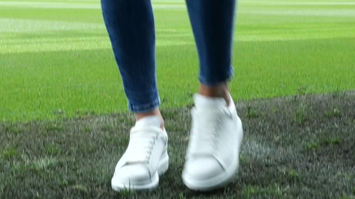 Target acquired 🎯
Welcome to City, @Chloe_Kelly98 💙
#WelcomeChloe
🔵 #ManCity https://t.co/LzzHOQXOMt
