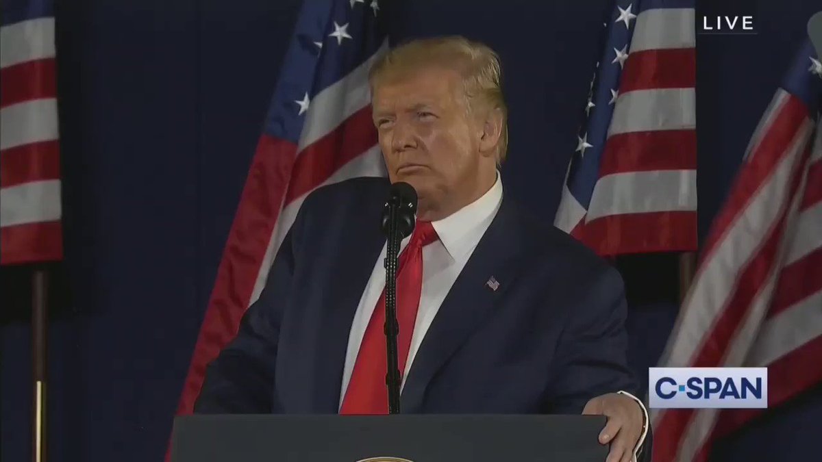 Aaron Rupar (@atrupar) on Twitter photo 04/07/2020 04:14:27 For the second time in this speech, Trump shouts out someone named 'Ulyssesius S Grant' For the second time in this speech, Trump shouts out someone named 'Ulyssesius S Grant'