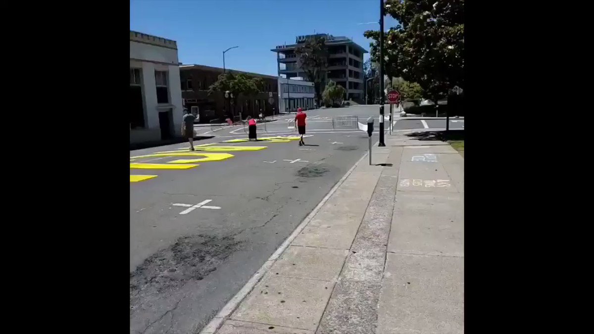 A couple spent the 4th of July painting over a portion of the Black Lives Matter street mural in downtown Martinez. It happened about 2:30 this afternoon and a bystander captured it on video. Caution: graphic language #BLM #BlackLivesMatter #FourthofJuly https://t.co/Kq8PuXgJ44