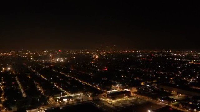 Barstool Chicago (@barstoolchicago) on Twitter photo 05/07/2020 17:27:33 The city put on a show last night The city put on a show last night