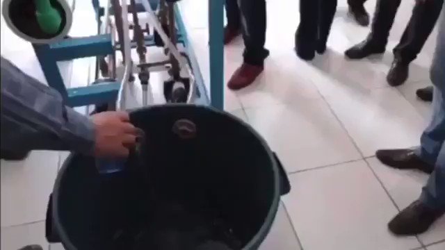 Via @jairbolsonaro
A- Em Itatuba - PB, inaugurados mais 40 dessalinizadores do Programa Água Doce. São investimentos federais que vão levar água potável para 27 municípios do sertão paraibano substituindo os carros-pipa. Mais a caminho!
@mdregional_br @rogeriosmarinho https://t.co/UxRRY3Aula