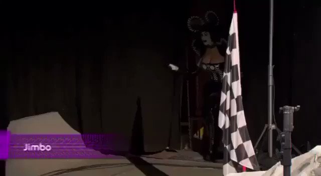 I have watched this clip every day!! 😂😂😂 HILARIOUS! 😂😂😂 thank you #JimboTheDragClown for this!! @canadasdragrace 🖤😂🖤😂 #dragrace #CanadasDragRace https://t.co/FCu9yM5QyJ
