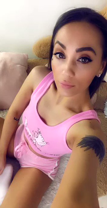 💕Come and Let’s have fun!! 💕 Online Now 😘
https://t.co/V429roBxhQ
@chaturbate #chaturbate #Model #CamGirl