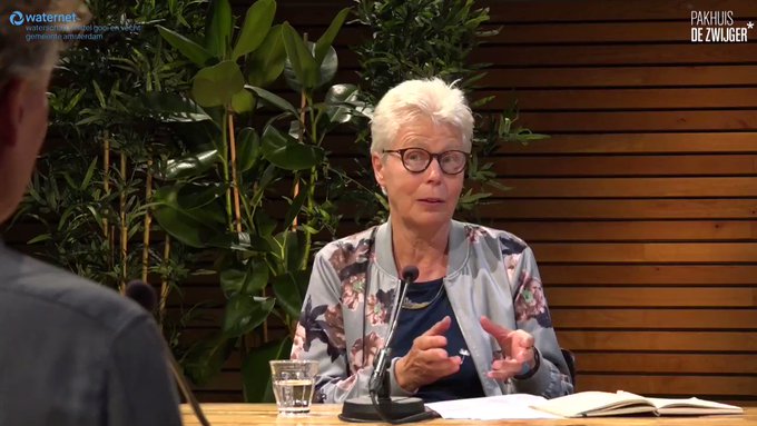 De grachten waren nooit zo helder als tijdens de lockdown. Kunnen we de waterkwaliteit structureel verbeteren? En de droogte; hoe bedreigt dat onze waterkwaliteit?
Een helder perspectief: #Livecast van @de_zwijger met o.a. @BeadeB 👉 https://t.co/txK6Y1F2JS