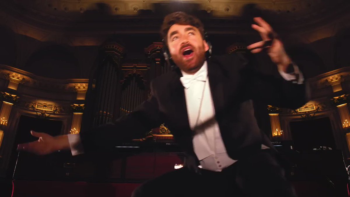 .@OliverHeldens and @mau5trap is something we never thought we'd see as he goes under his HI-LO alias to drop off "Zeus" β‘οΈ https://t.co/D2QIcaZYBx https://t.co/D8UkYbgjet