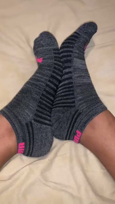 #feet #socks #toes #footfetishnation 
#feetporn #ebonysoles #asmr #asmrfeet #feetpictures #feetpicsforsale