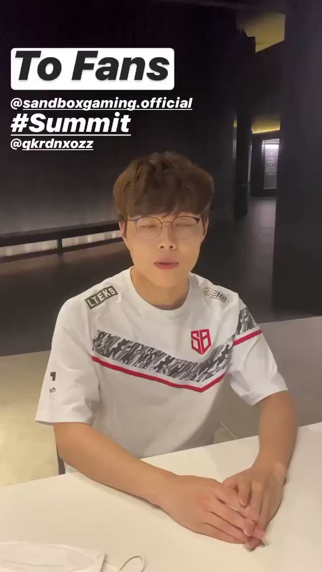 200709 LCK Instagram #Summit 4
😎: 당장 2연승을 했지만, 저는 기분이 딱히 좋지 않은데, 또 2승 5패...라는 성적이어서 연승을 더 쌓아올려서 플레이오프 한 번 도전해 보겠습니다 ᕙ(•̀‸•́‶)ᕗ 응원해주셔서 감사합니다!
화이팅입니다! https://t.co/BWAOOH1EXi