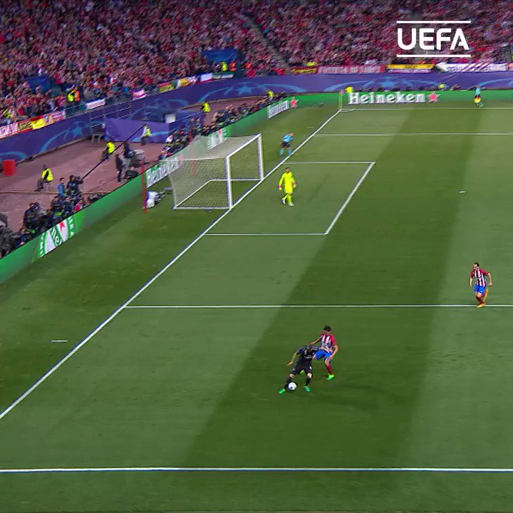Karim Benzema @Benzema
