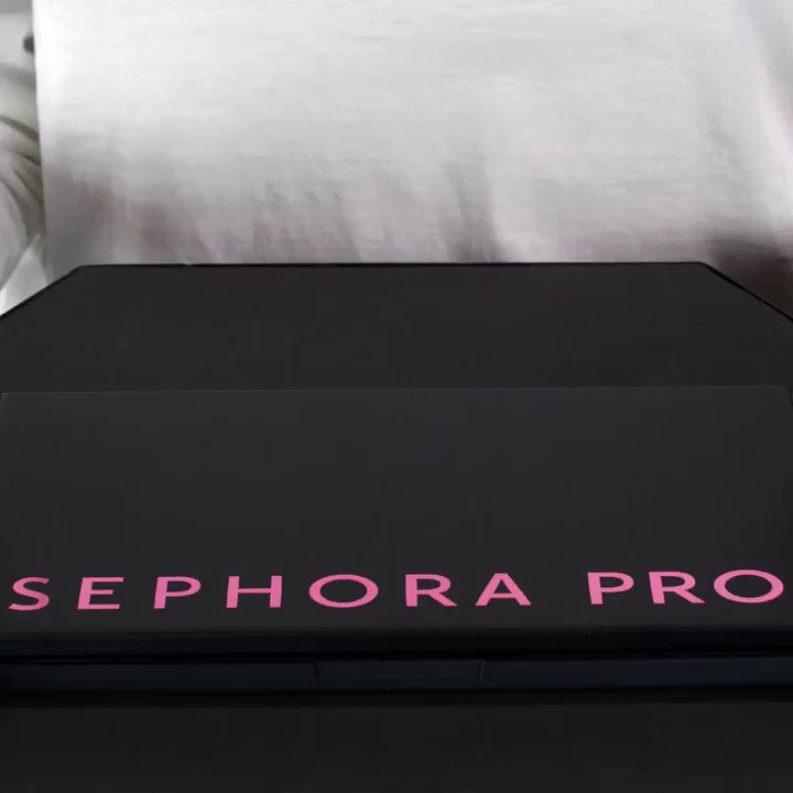 And now, for our next magic trick…✨🪄✨
…
You’re staring at Sephora PRO Palettes from #SephoraCollection 👀 #OddlySatisfying https://t.co/xzqRCLB8mD https://t.co/4YWGip24wt