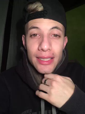 Bebes?Retweet Y Agregenme??
Gracias x los 6520 followers y las 84 k en PornHub.
MIRA EL ?LTIMO VIDEO