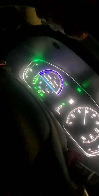 I FUCK WITH IT https://t.co/uDz75HG1pG<a href="/tag/yoga"class="tags"><span>#yoga</span></a><a href="/tag/warrior2"class="tags"><span>#warrior2</span></a>