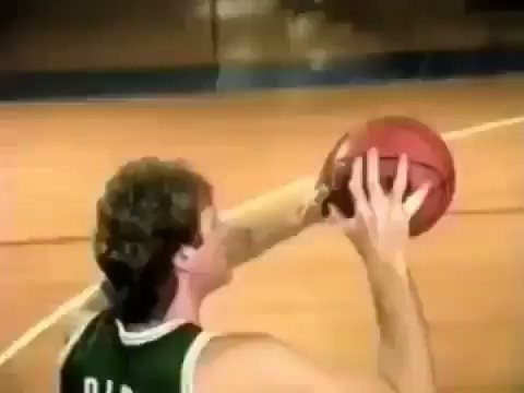 Timeless Sports (@timelesssports_) on Twitter photo 2020-07-10 15:53:37 Larry Bird talks about shooting a basketball .. wait for the end. โOf course me ya know.โ ๐คทโโ๏ธ Larry Bird talks about shooting a basketball .. wait for the end. โOf course me ya know.โ ๐คทโโ๏ธ