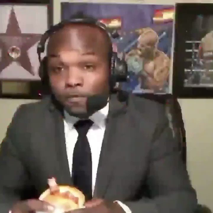 Last night, @Timbradleyjr introduced the world to his “BB sandwich” (bread & bacon 🍞🥓)
Just curious here, what’s YOUR favorite go-to strange sandwich combo? 🤔 https://t.co/RcxFiXiH8m