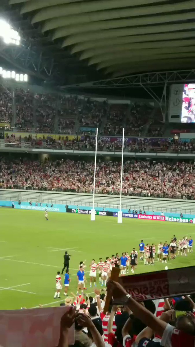 ser112
#RWC2019 を動画で振り返る4
いきなり試合後🙇
トヨタスタジアムのサモア戦👍
いい曲に、いいシーンなのに…またもや変なのが邪魔します🙇
相も変わらす😅こんな事ばかりしています…😅
でも、最高まで続けるよ…🙋🙇
ワンコイン人口芝でクロマキー☺️
#絆はキョリじゃない
#ひらめきをトライ https://t.co/Vg1D04f8Yh