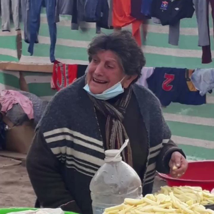 estamos ayudando al campamento Batuco, necesitamos Botas dAgua, Ropa dCama, ropa abrigada. todas tallas,coordinamos retiro. No es lo mismo la cuarentena en un campamento el #QuedateEnCasa es muy difícil @BataChile @KarendTV @KathySalosny por favor RT https://t.co/hACodttta9