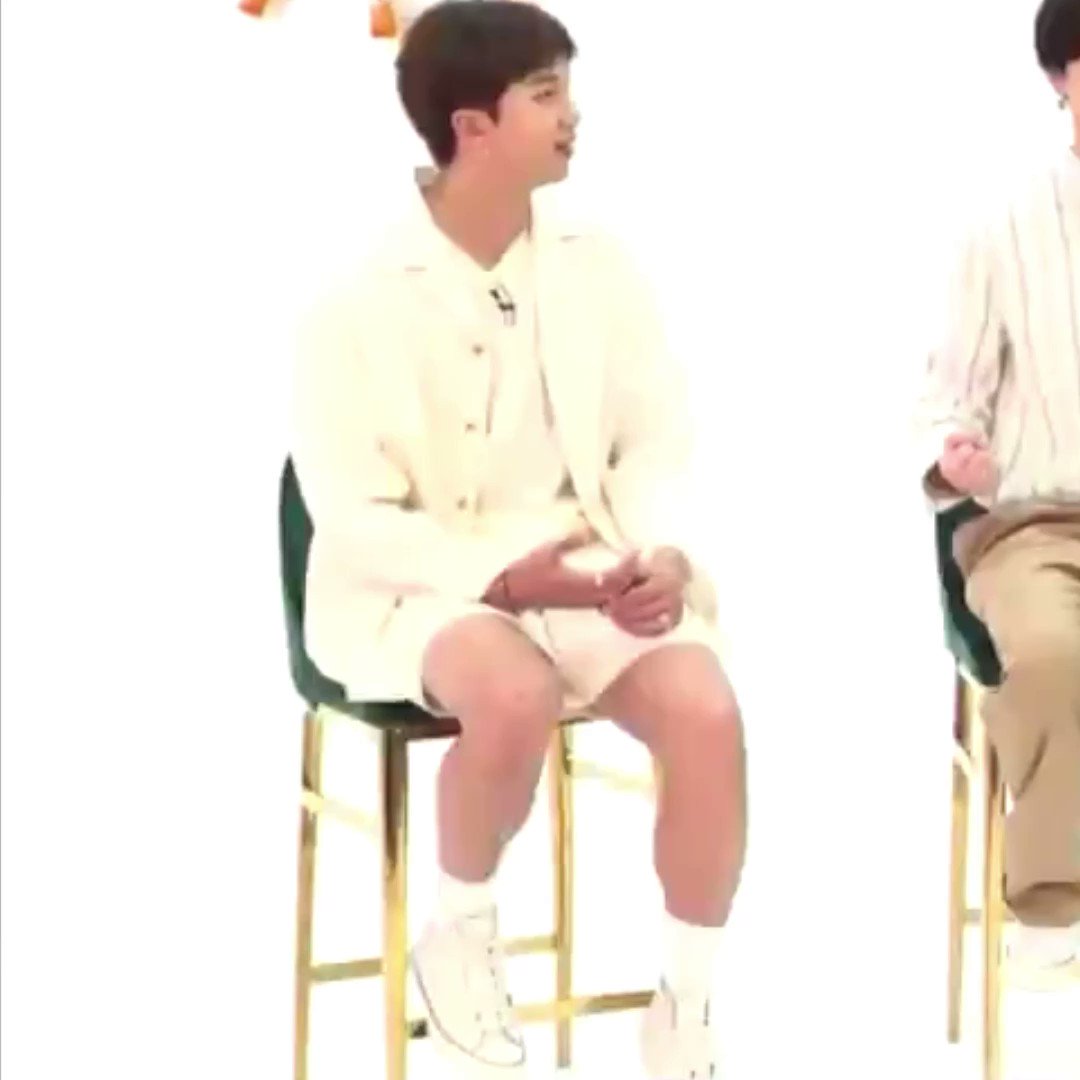 namjoon pics (@rmarchives) on Twitter photo 2020-07-12 22:21:59 he’s ᵗⁱⁿʸ he’s ᵗⁱⁿʸ