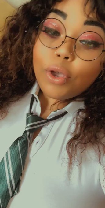 Eleanor Rose’s pics and videos