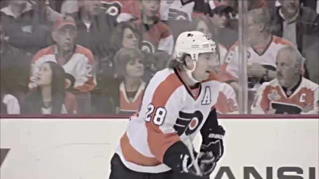 Happy birthday to an all time Flyers great and one of the best players of the last decade , Claude Giroux 

 